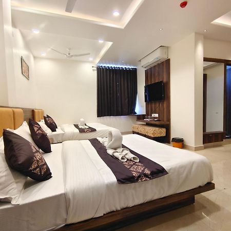 Hotel Vrinda Inn Udaipur Esterno foto