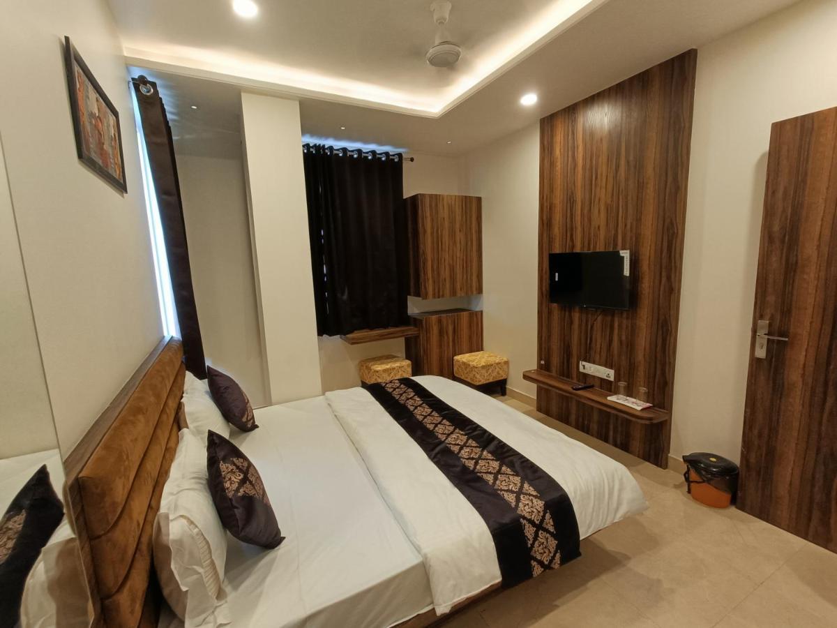 Hotel Vrinda Inn Udaipur Esterno foto