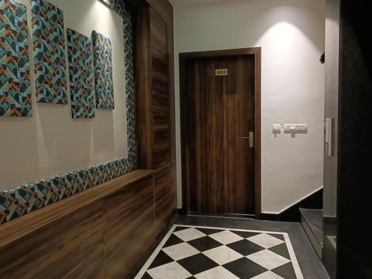Hotel Vrinda Inn Udaipur Esterno foto