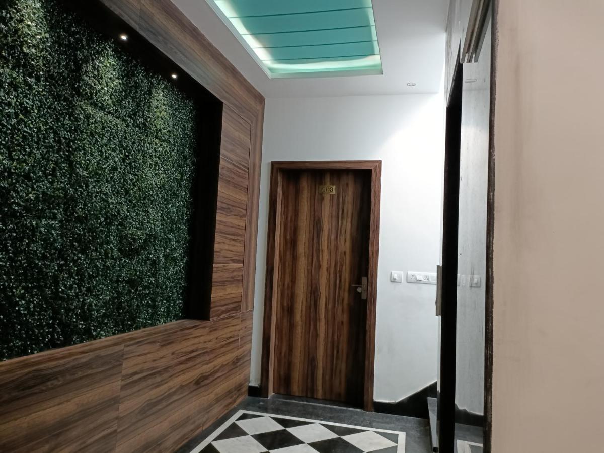 Hotel Vrinda Inn Udaipur Esterno foto