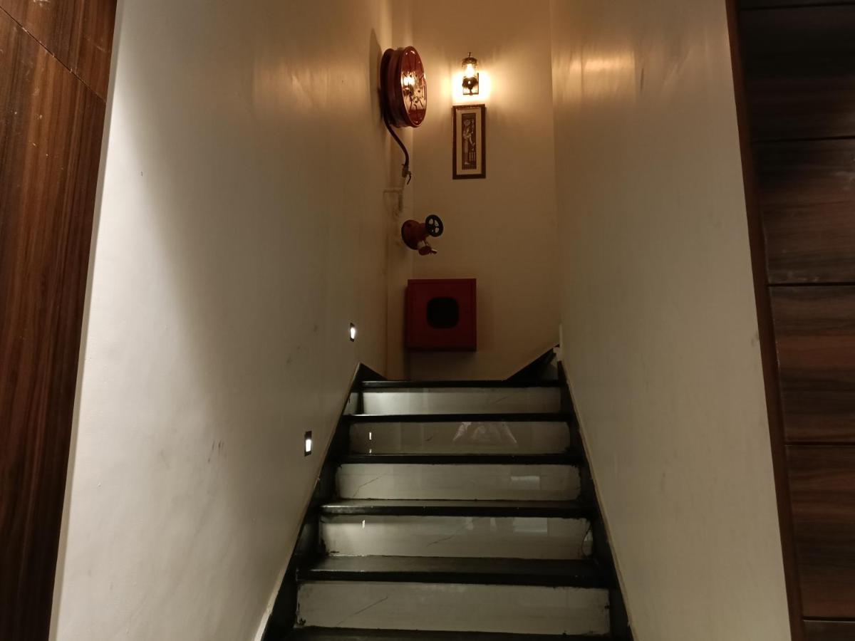 Hotel Vrinda Inn Udaipur Esterno foto