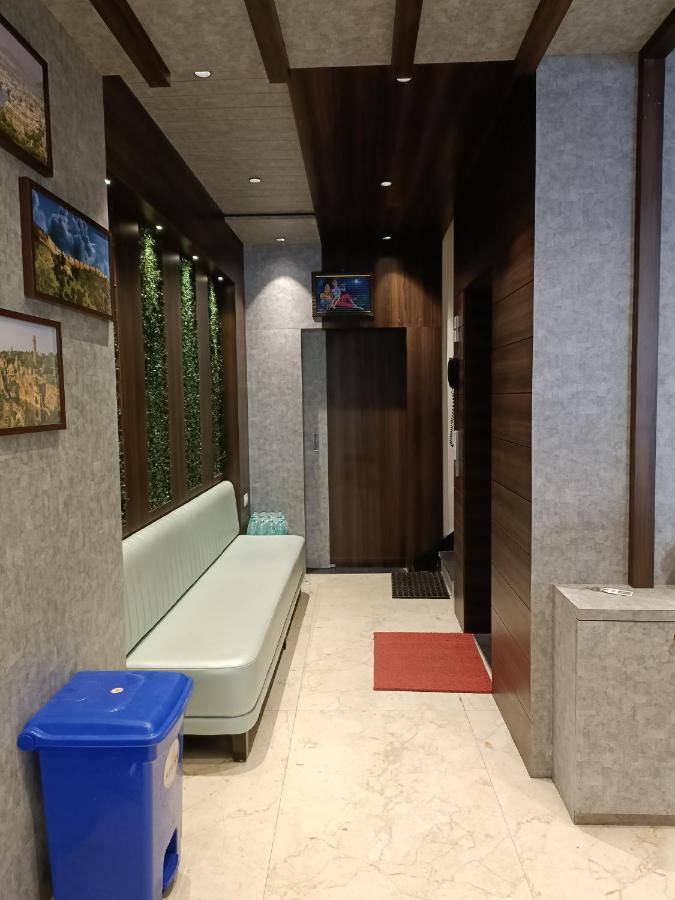 Hotel Vrinda Inn Udaipur Esterno foto