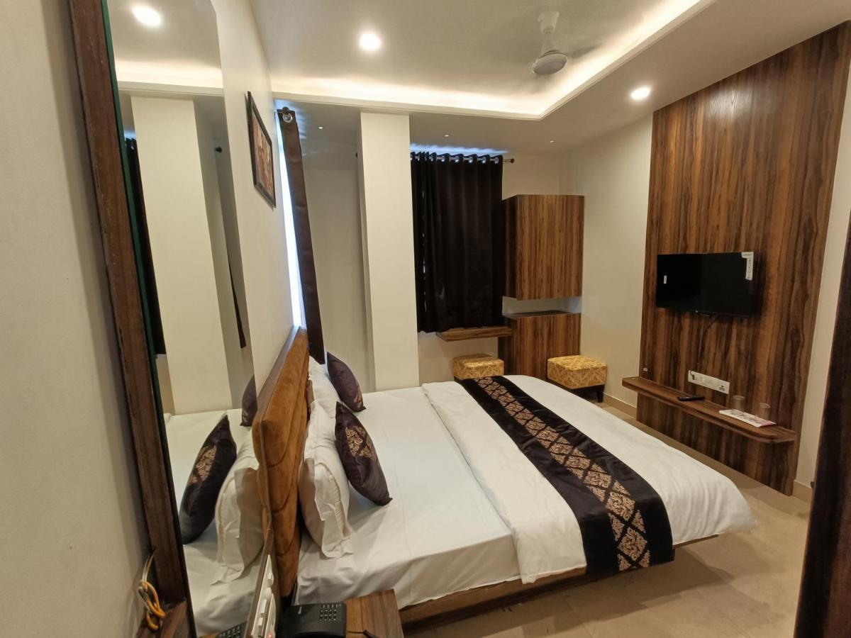 Hotel Vrinda Inn Udaipur Esterno foto