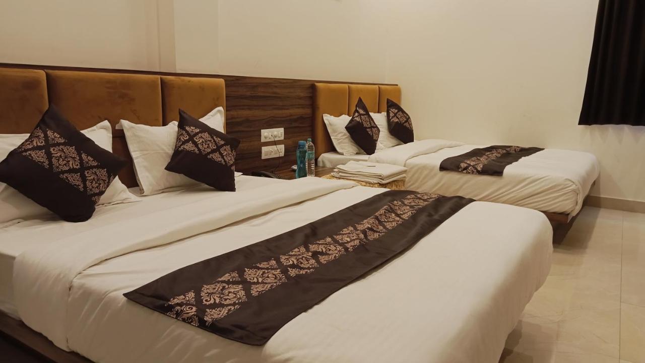 Hotel Vrinda Inn Udaipur Esterno foto